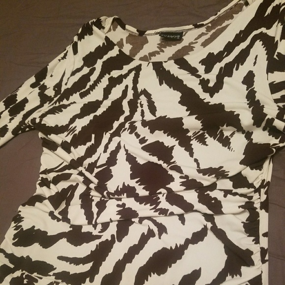 Dress - Picture 2 of 5